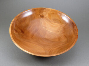 The Classic Bowl in Cherry