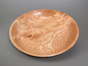 Shallow Classic Bowl in Oak
